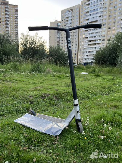 Трюковой самокат Hipe h3