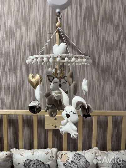 Мобиль в кроватку из фетра