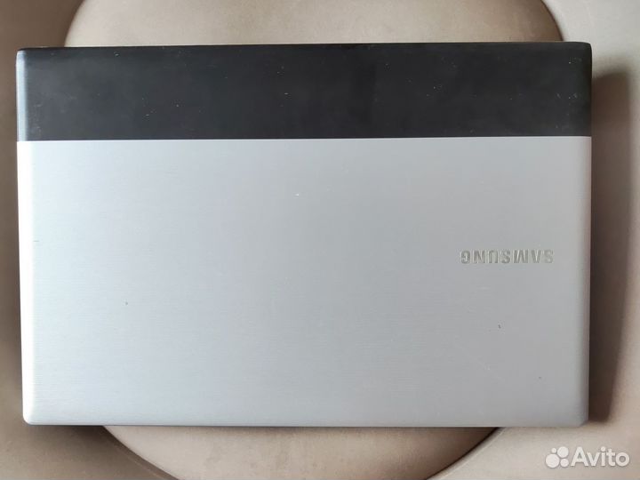 Ноутбук samsung