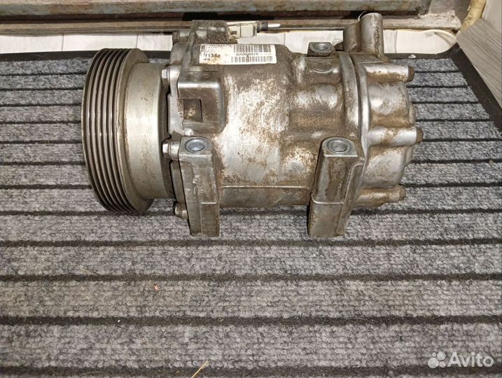 Компрессор кондиционера Ниссан almera G15