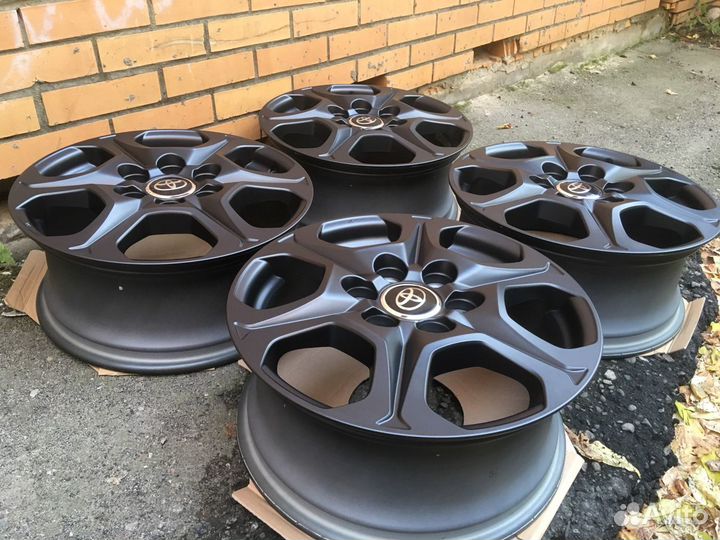 Оригинал ленд крузер 300 япония новые