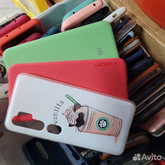 Чехлы на телефоны 60 штук