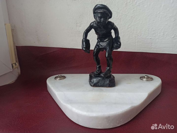 Настольный прибор письменный юный вратарь