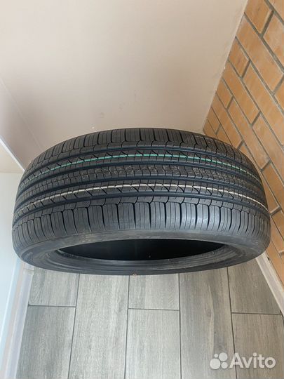 Nexen N'Priz AH8 215/50 R18 92H