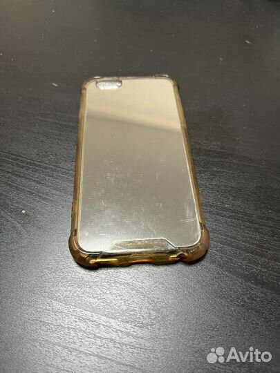 Чехол на iPhone