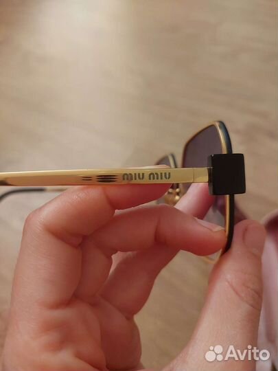 Солнцезащитные очки женские брендовые