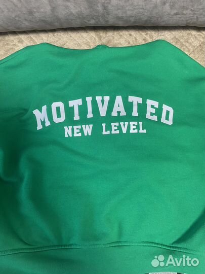 Костюм спортивный