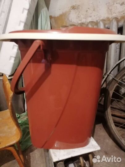 Ведро-унитаз