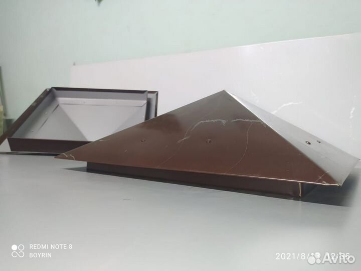 Колпак на столб забора