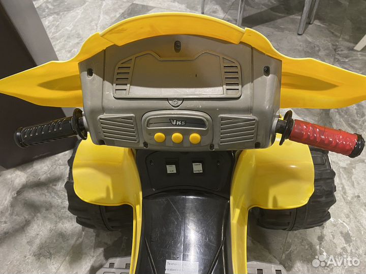 Детская машинка (квадроцикл) на аккумуляторе