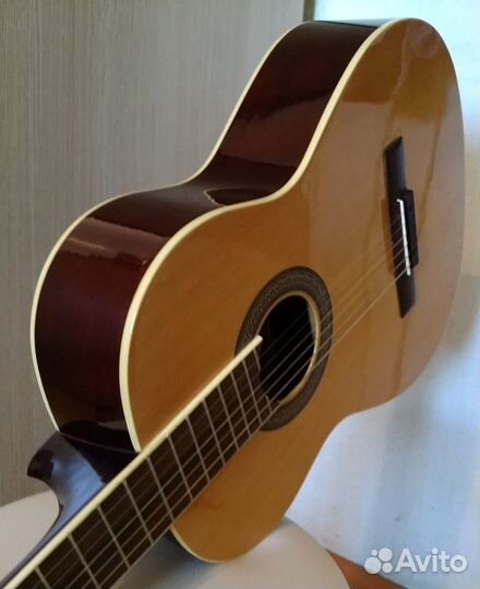 Гитара классическая
