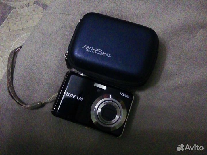 Компактный фотоаппарат fujifilm