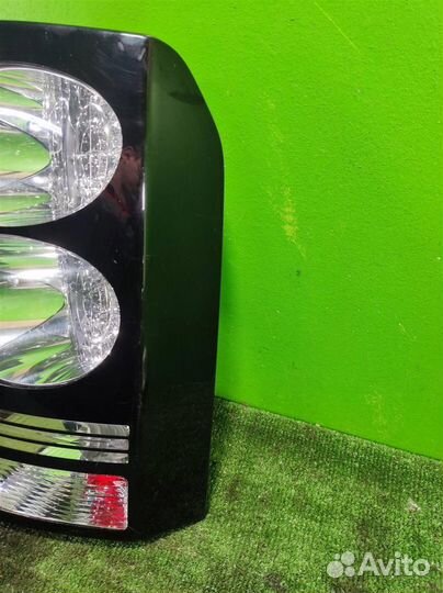 Фонарь задний наружный правый Land Rover Discover