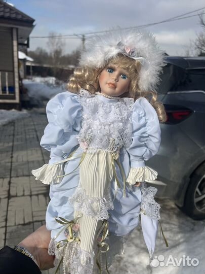 Куклы фарфоровые