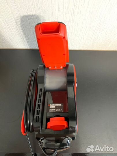 Автопылесос Black&Decker PAV1205