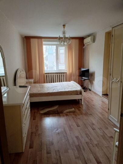 2-к. квартира, 67 м², 2/10 эт.