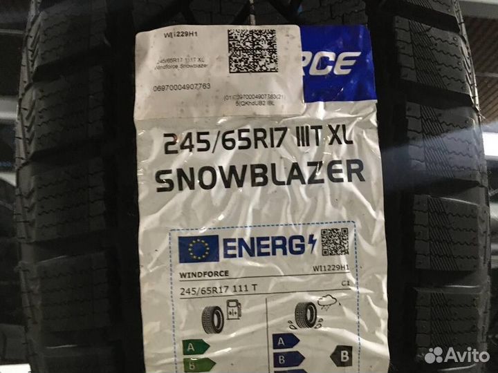Windforce Snowblazer 245/65 R17 111T