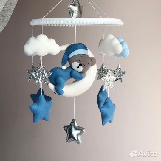 Мобиль ручной работы на кроватку