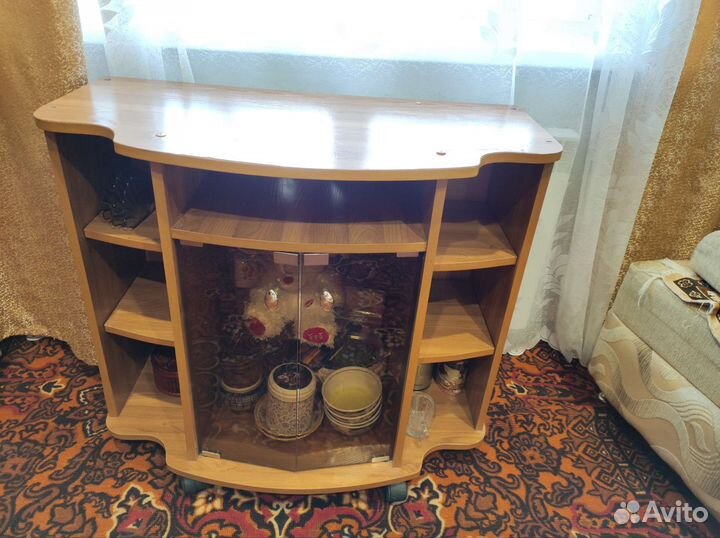 Тумба под телевизор