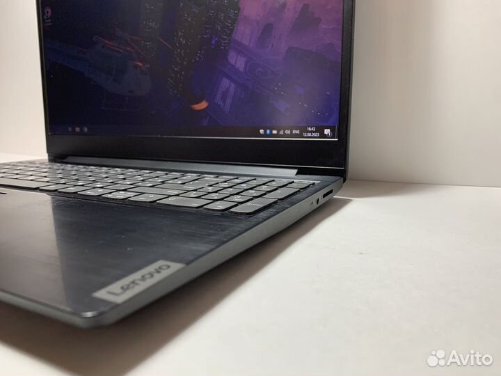 Современный ноутбук Lenovo Intel/ddr4/ssd