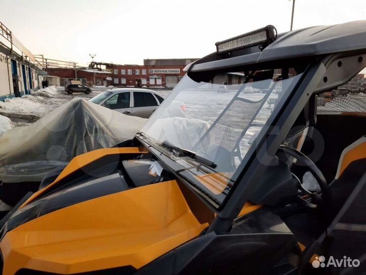 Стекло триплекс с дворником Can am Maverick 1000