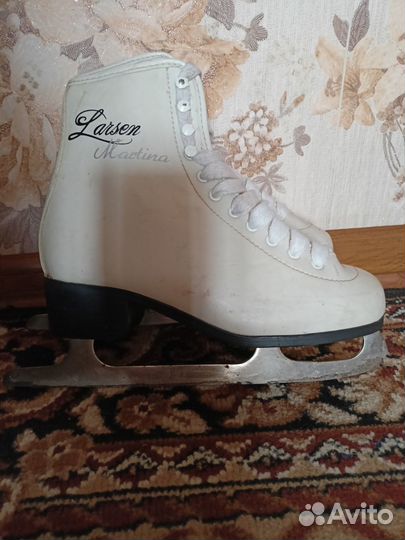 Коньки утепленные мехом бу, стелька 24 см