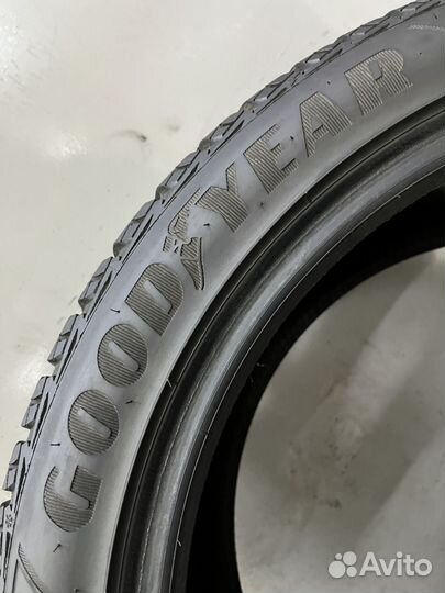 Goodyear UltraGrip Ice 2 235/45 R18