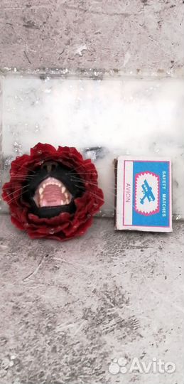 Брошь