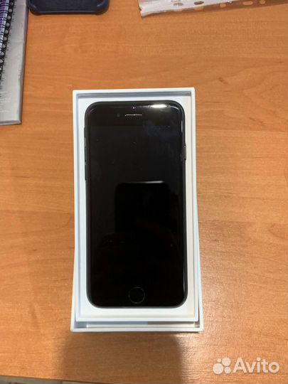iPhone 7, 32 ГБ