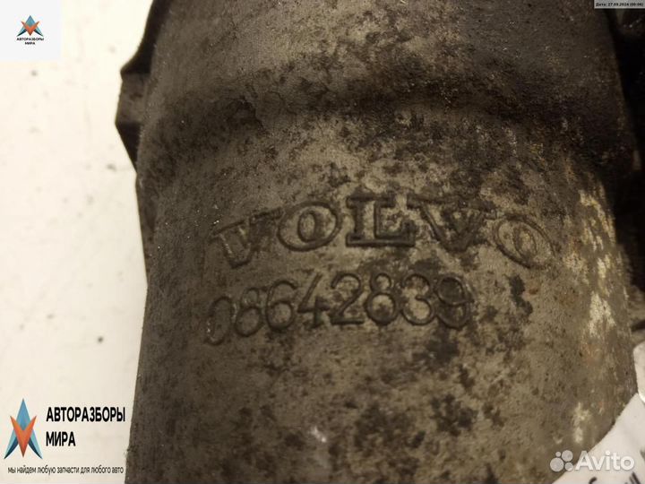 Корпус масляного фильтра Volvo XC70 2 2003