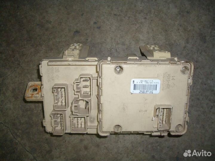 Блок предохранителей toyota Avensis II 2003-2008