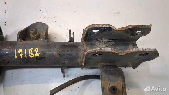 Амортизатор подвески левый передний Nissan Pathfinder