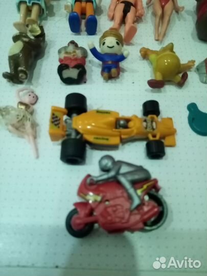 Игрушки Киндер сюрприз