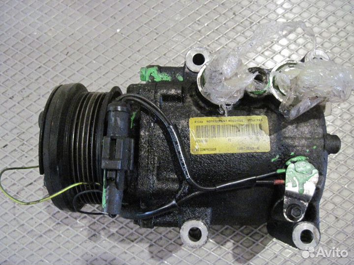 Компрессор кондиционера Ford Focus, бензин