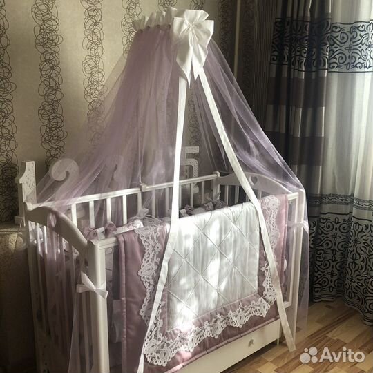 Бортики в кроватку новые, одеялко на выписку