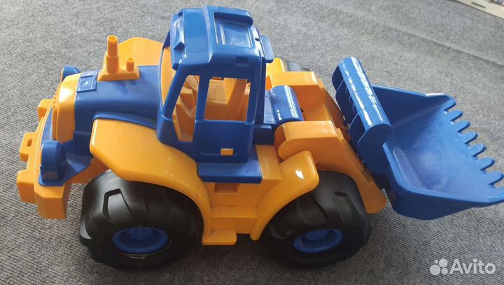 Детский трактор