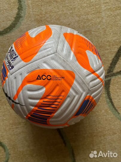 Футбольный мяч nike flight