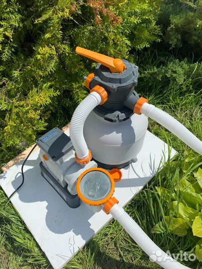 Фильтр-насос песочный для бассейна 8,300 кубов