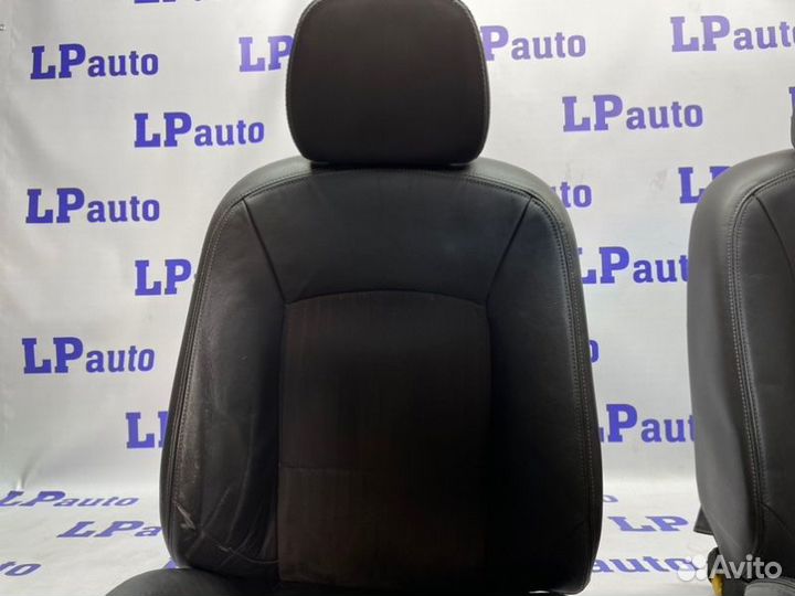 Салон в сборе Mitsubishi Lancer X седан 2.0 2008