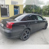 Toyota Avensis 2.0 AT, 2004, 90 000 км, с пробегом, цена 700 000 руб.