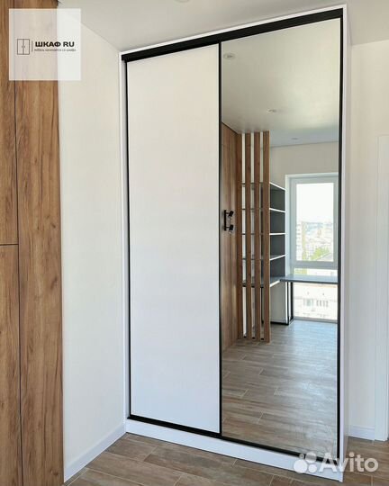 Шкаф распашной в стиле IKEA