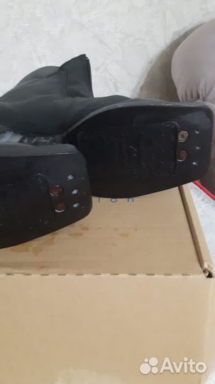 Лыжные ботинки