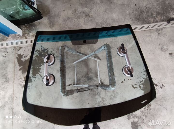 Лобовое стекло VW Golf V (2003-2008)