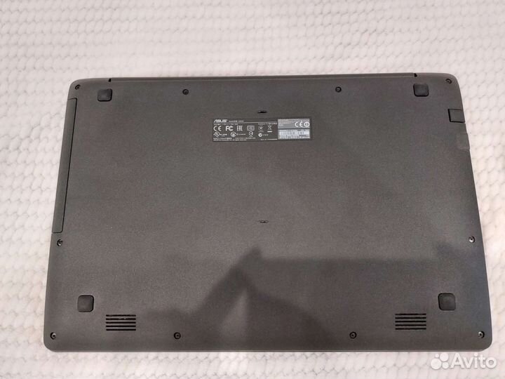 Ноутбук asus X553M