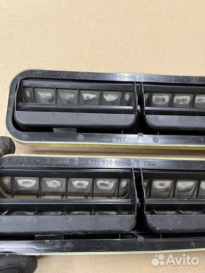 Клапан кузова задний левый правый Мерседес w204