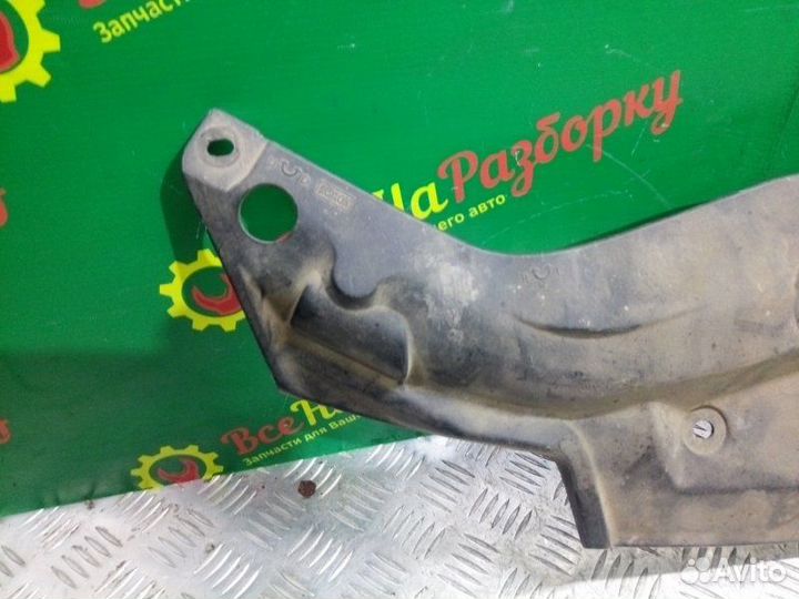 Накладка телевизора Honda Civic 5D 1.8 R18A2