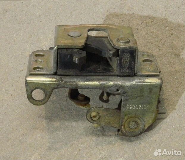 Замок двери передней правой Kadett E