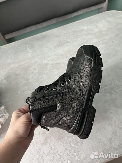 Ботинки на мальчика