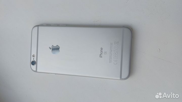 iPhone 6S, 64 ГБ