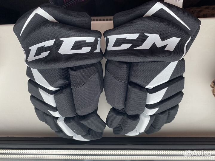 Перчатки хоккейные ccm